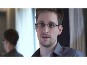 Snowden 3 Yıl Daha Rusya’da