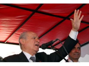 Okyanus Ötesi Diye Saydıran Bahçeli Çark Etti: Yaşını Başını Almış Bir Adama...