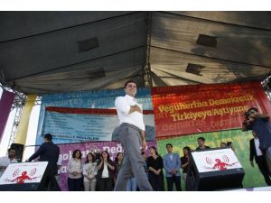 Demirtaş Diyarbakır’da Mitinge Katıldı