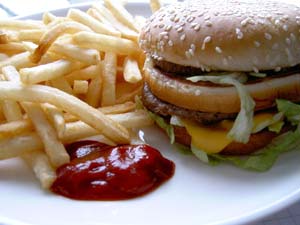 Fast Food Böbrek Kanserine Davetiye Çıkarıyor