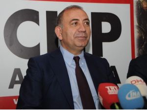 Chp’den Bakan’a Kedi Göndermesi
