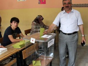 Hemşehrileri Erdoğan İçin Sabahın Erken Saatlerinde Sandık Başına Koştular