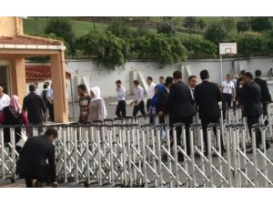 Erdoğan’ın Oy Kullanacağı Okulda Yoğun Güvenlik Önlemi