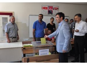 Bakan Yılmaz, Oyunu Bingöl’de Kullandı