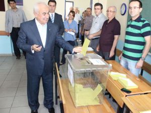 Edirne Valisi Şahin, Cumhurbaşkanlığı Seçimi İçin Oyunu Kullandı