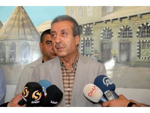 Bakan Eker, Oyunu Diyarbakır’da Kullandı