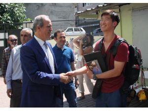 Güney Koreli Turistin 10 Ağustos Pozu