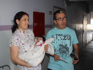 Bebeğin Kırkı Oy Kullanırken Çıktı