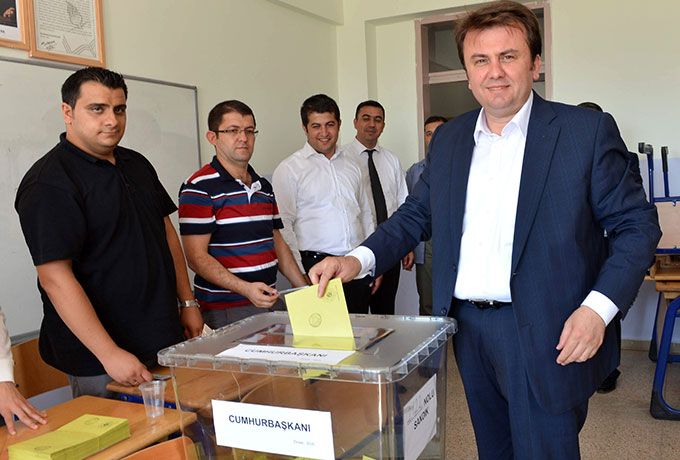 Erkoç Oyunu Abdurrahim Karakoç Ortaokulunda Kullandı