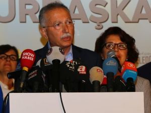 İhsanoğlu’ndan Centilmence Tavır