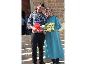 Tarihi Külliyede Evlenme Teklifi
