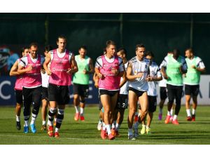 Beşiktaş, Arsenal Maçının Hazırlıklarını Sürdürdü