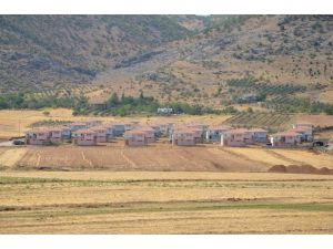 Türkoğlu İlçesindeki Yörükler Tapularını Aldı