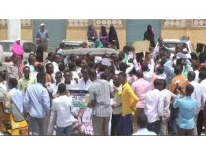 Somalililer Gazzeli Kardeşlerine Destek Verdi