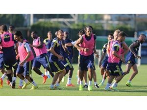 Fenerbahçe Yeni Sezon Hazırlıklarını Sürdürüyor