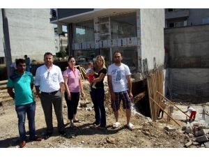 (Özel-haber) Bursada Apartmanın Temeli Çöktü, 3 Aile Ölümden Döndü