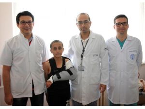Kopan Kol İçin 10 Saatlik Ameliyat