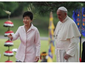 Papa : “Kore Yarımadası’nda Tartışmalara Ve Güç Gösterilerine Son Verin”