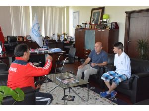 Abbas Karimi’den, İstanbul Gençlik Hizmetleri Ve Spor İl Müdürü İbrahim İlhami Koç’a Ziyaret