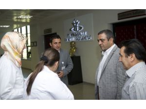Chpli Tanrıkulu, Filistinli Yaralıları Ziyaret Etti