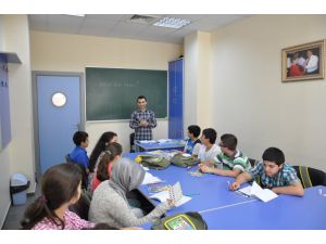 Ümraniye’nin “Bilge Çocukları’’ Yaz Okuluna Başladı