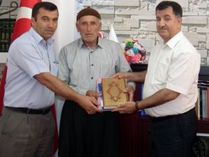 78 Yaşında Kuran Okumayı Öğrendi
