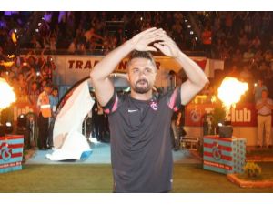 Trabzonspor’da Nefes Kesen Açılış