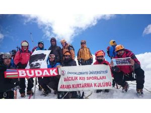 Bursalı Dağcılar 5 Bin Metrelik Zirvede