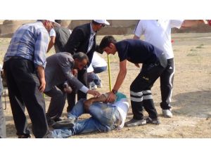 Fetih Gününde Gösteri Yapan Ciritçi Ölümden Döndü