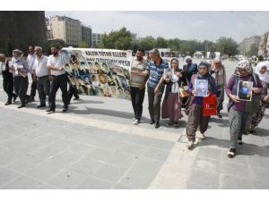 Eylem Yapan Anneler Şeyh Said’e Dua Etti