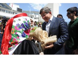 Dışişleri Bakanı Ahmet Davutoğlu Artvin’de