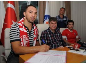 Şampiyon, 5 Yıl Sonra Yuvaya Döndü