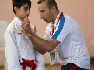 Karatede Çelikbilek Kardeşler Tutulmuyor