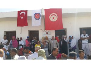Tunus’un Tozeur Vilayetinde Hurma İşleme Ve Tekstil Atölyesi Kuruldu