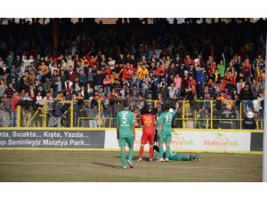Taraftarlar, Kombine Biletleri Pahalı Buldu