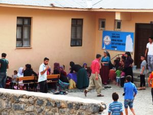Çukurca’ya İlk Mülteci Grubu Geldi