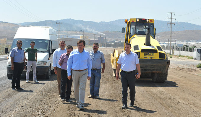 Başkan Erkoç Yol Çalışmalarını İnceledi