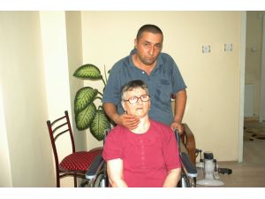 Fedakar Eşten İnsanlık Dersi