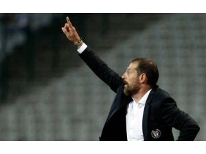 Uefa 1 Maç Ceza Verdi