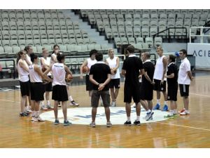 Beşiktaş Kadın Basketbol Takımı Sezonu Açtı