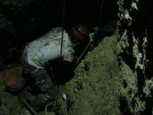 Göçük Altında Kalan Bir Kişi Kurtarıldı