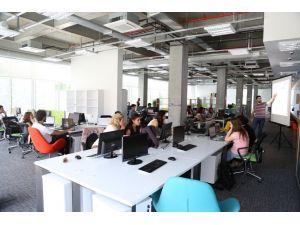 Living Lab’da, Android Programlama Eğitimi