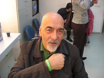 Kazım Kanat Kimdir?