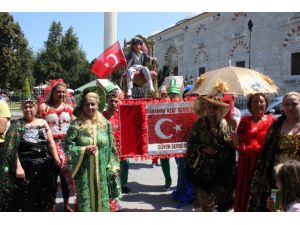 (Özel Haber) Sünnet Çocuğu Yeniçeriler Eşliğinde Edirne Caddelerinde Dolaştı
