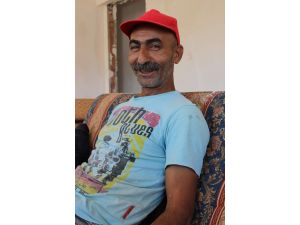 (Özel Haber) Kırmızı Şapkalı Adam