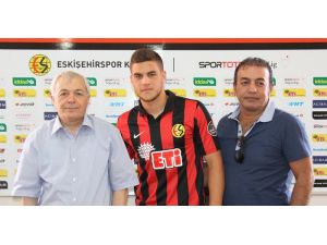 Eskişehirspor’da Üç İmza Birden