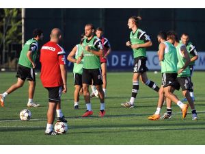 Beşiktaş, Arsenal Maçının Hazırlıklarını Sürdürüyor