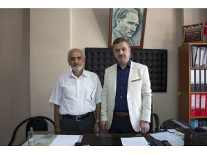 Başkan Usta, Hürriyet Mahallesi Muhtarlığını Ziyaret Etti