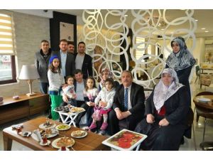 Davutoğlu’ndan Taşkent’e İş Sahası İstedi