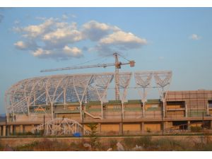 Malatya Arenada Taşeron İşçiler İş Bıraktı